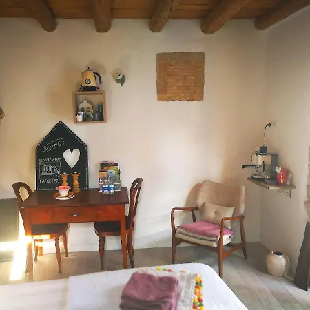 La Corte22 לינה וארוחת בוקר קאפרינו ורונזה